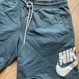 Men’s Nike Shorts XL